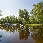 Mobil-home De 26m² Avec Terrasse Pour 4 Personnes - Api-1-52-556 *