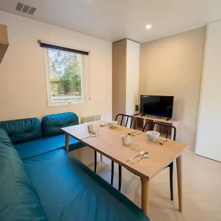Mobil-home De 26m² Avec Terrasse Pour 4 Personnes - Api-1-52-556 Granges-Aumontzey
