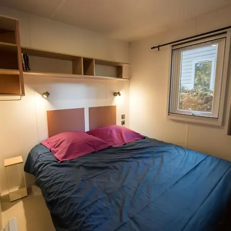 Mobil-home De 26m² Avec Terrasse Pour 4 Personnes - Api-1-52-556