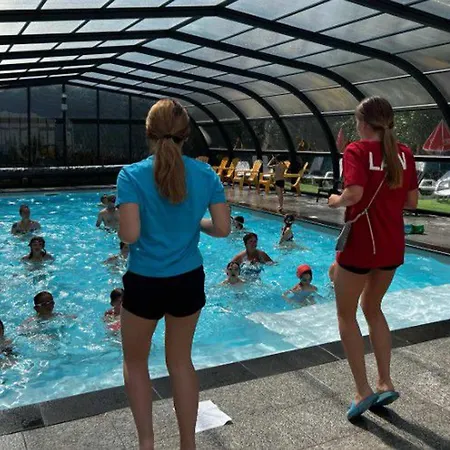 Mobil-home De 26m² Avec Terrasse Pour 4 Personnes - Api-1-52-556 Camping