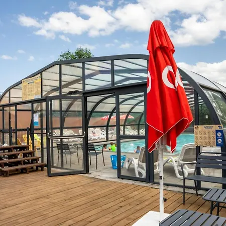 Camping Mobil-home De 26m² Avec Terrasse Pour 4 Personnes - Api-1-52-556