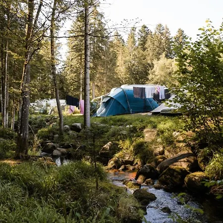 Camping Mobil-home De 26m² Avec Terrasse Pour 4 Personnes - Api-1-52-556 Granges-Aumontzey