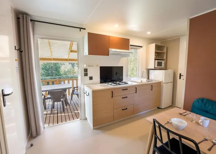 Mobil-home De 26m² Avec Terrasse Pour 4 Personnes - Api-1-52-556 Granges-Aumontzey