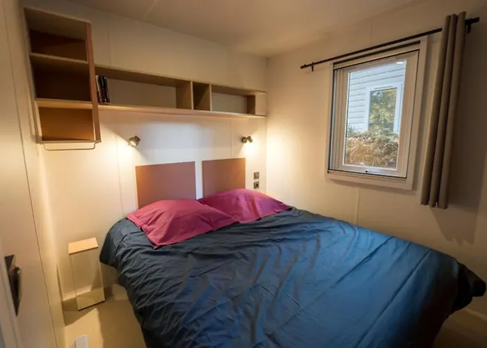 Mobil-home De 26m² Avec Terrasse Pour 4 Personnes - Api-1-52-556