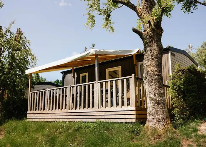 Mobil-home De 26m² Avec Terrasse Pour 4 Personnes - Api-1-52-556 *