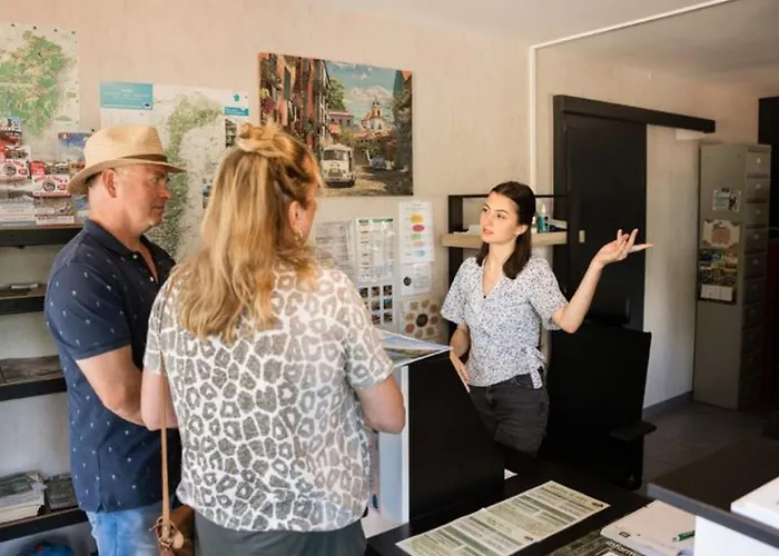 Kemp Mobil-home De 26m² Avec Terrasse Pour 4 Personnes - Api-1-52-556