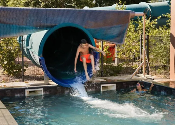 Kemp Mobil-home De 26m² Avec Terrasse Pour 4 Personnes - Api-1-52-556 Granges-Aumontzey